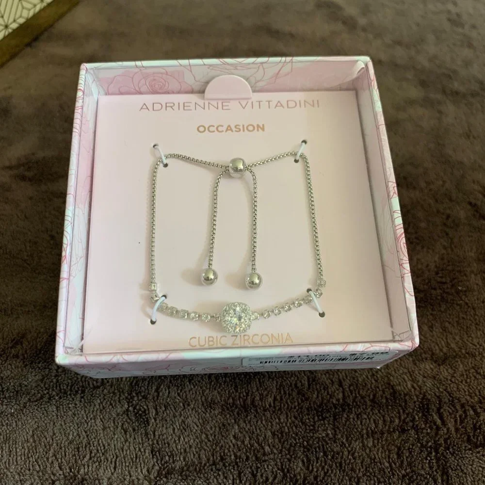 Adrienne Vittadini Occasion Silver Bracelet